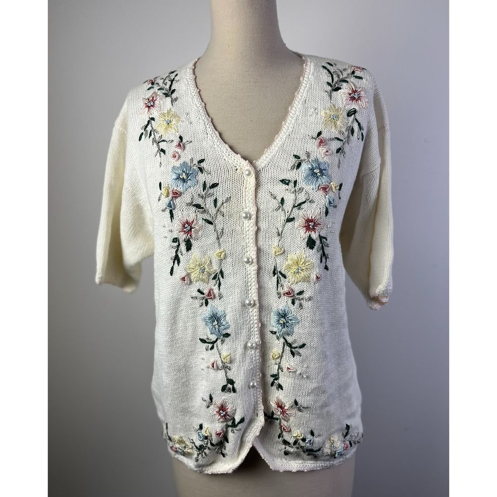 Carolyn‎ Taylor Vintage Floral Embroidered Cottagecore  Cardigan Sweater White M